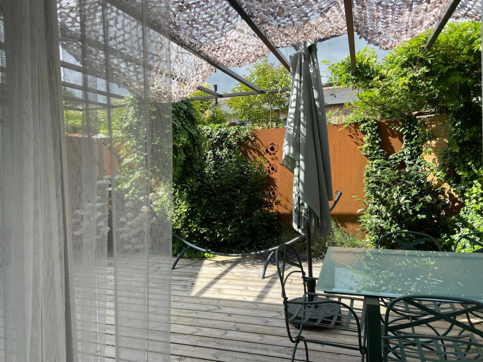 Villa Au bord de la piscine au sud d'Angers à Saint-Jean-des-Mauvrets Extérieur photo